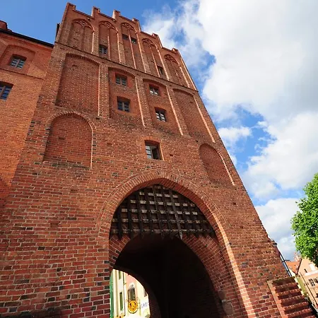 Hotel Wysoka Brama *